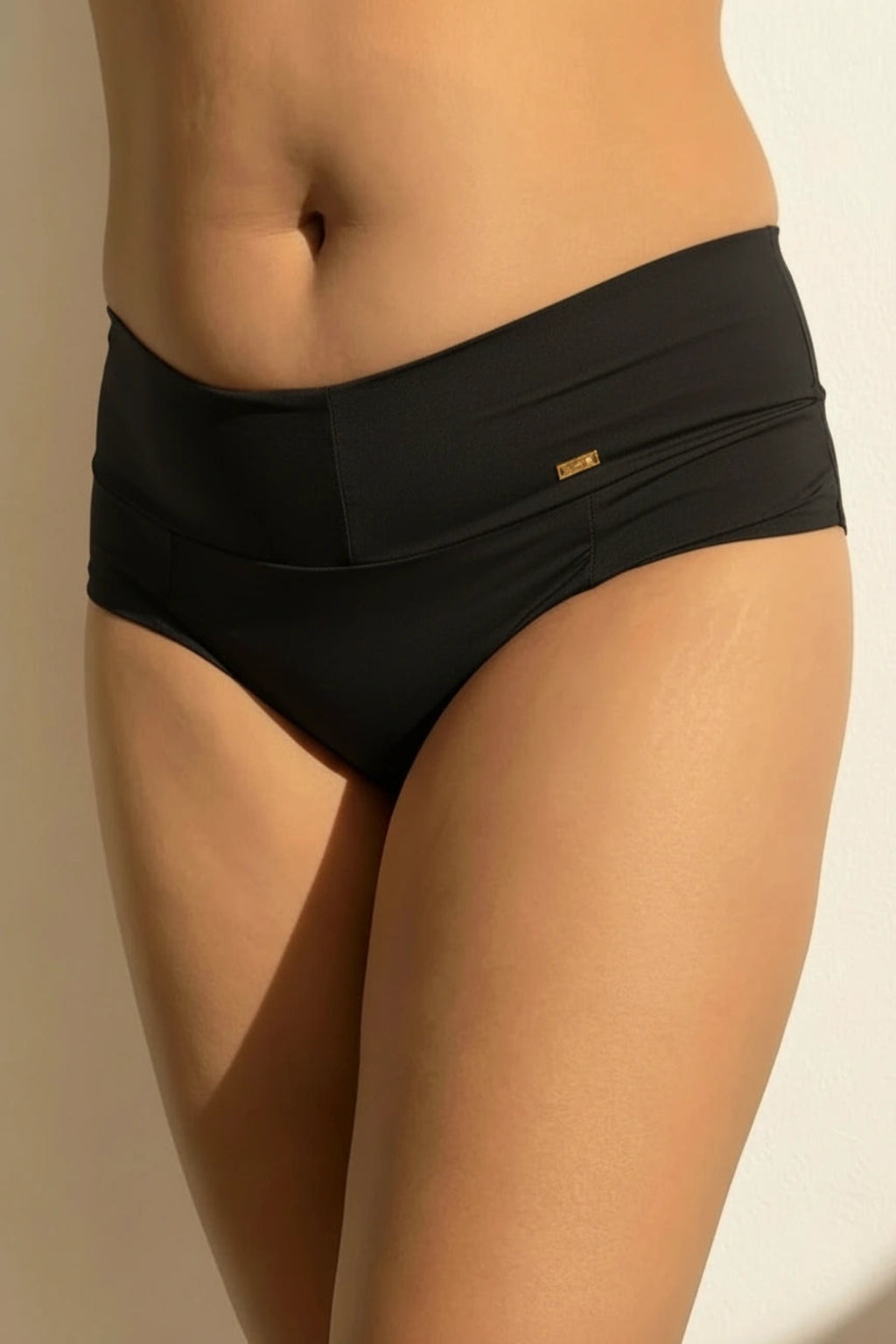 Liv V-Waist Brief – Calcinha com Cintura em V