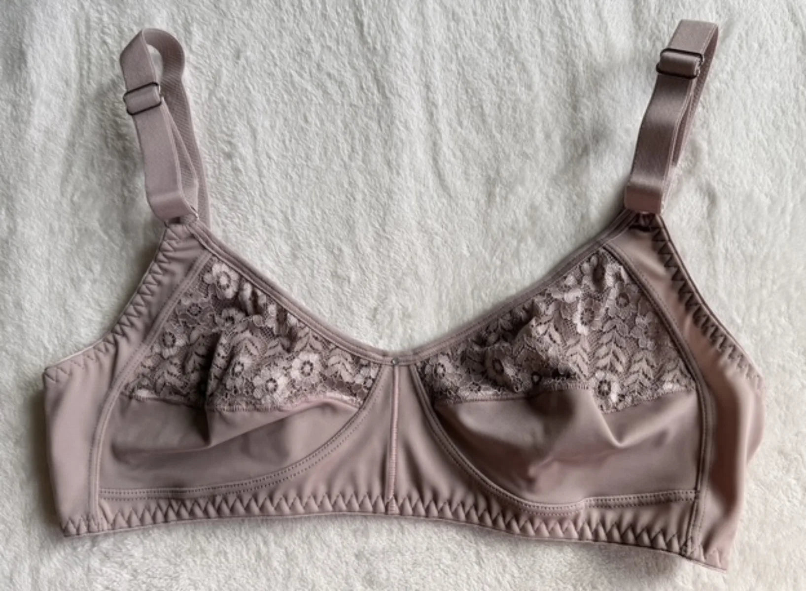 Thalia Comfort Lace Bra – Sutiã sem Bojo e sem Aro